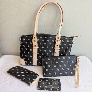 VTG Dooney & Bourke Signature Monogram Domed Satchel Black + Accessories